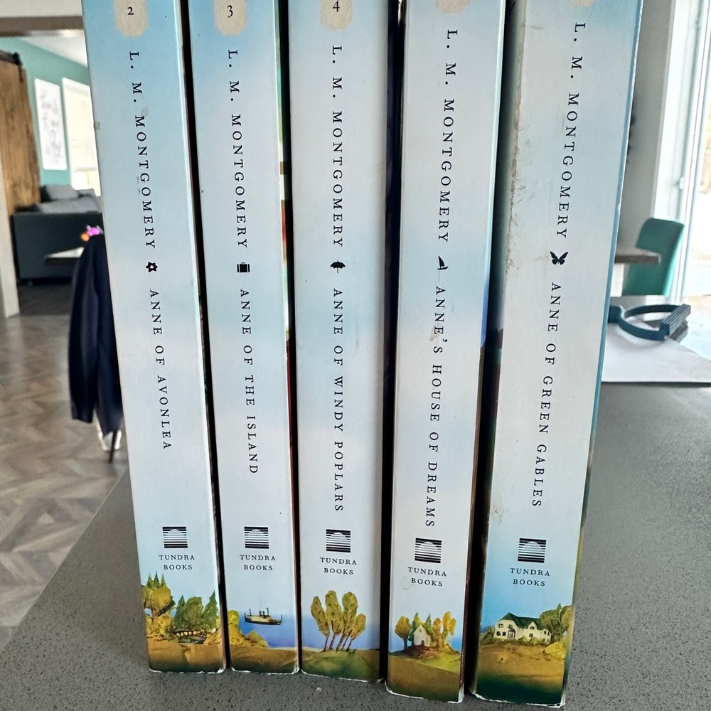 L.M. Montgomery Book Set 1-5 - Anne of Green Gables Series